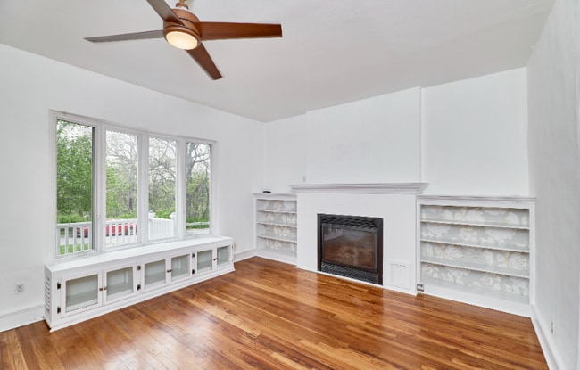 Photo - 840 Marshall Ave