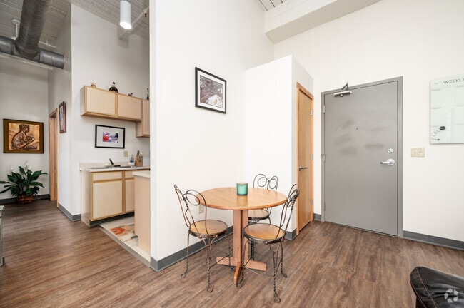 2BR, 1BA - 1,150SF - Dining Room