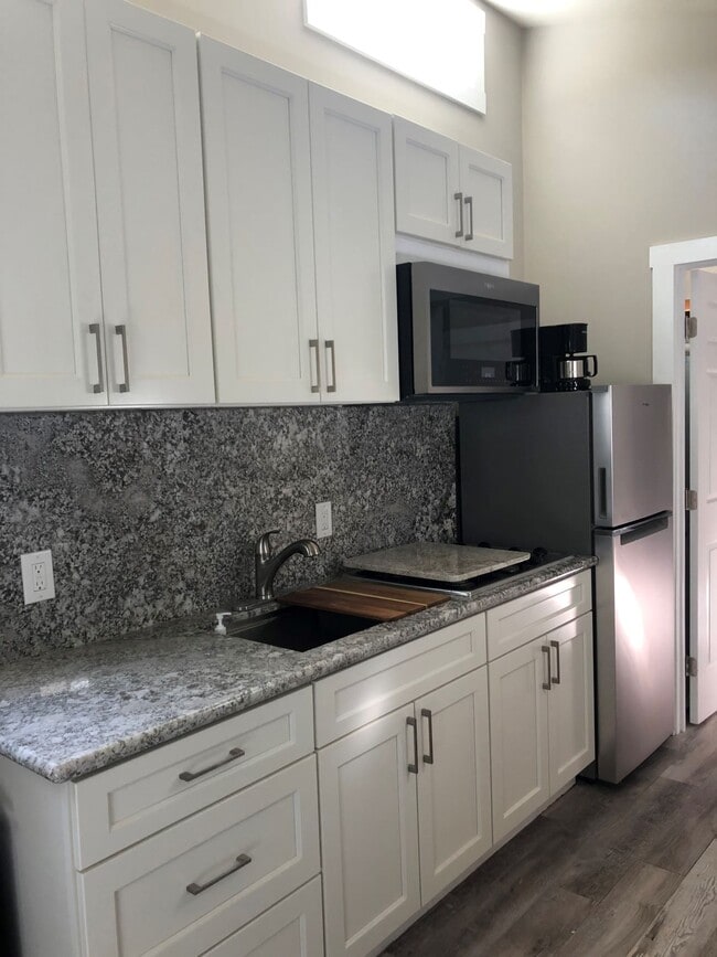 Photo - 1321 Court St Unit 1323