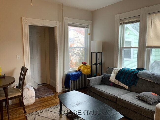 Photo - 107 Chestnut St Unit 2