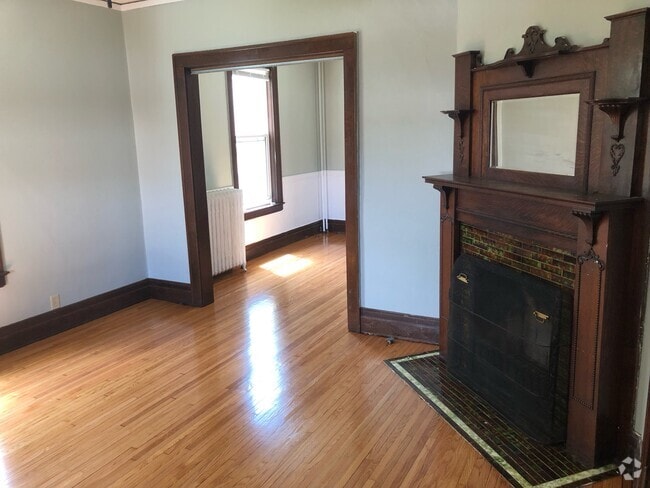 Building Photo - 1521 Grand Ave Unit 1 Rental