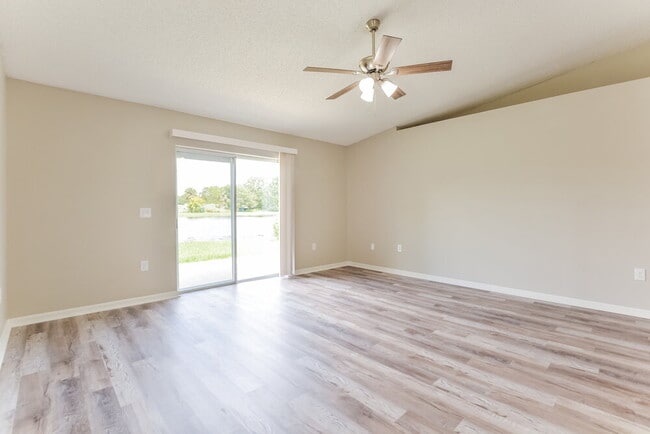 204 McKay Blvd