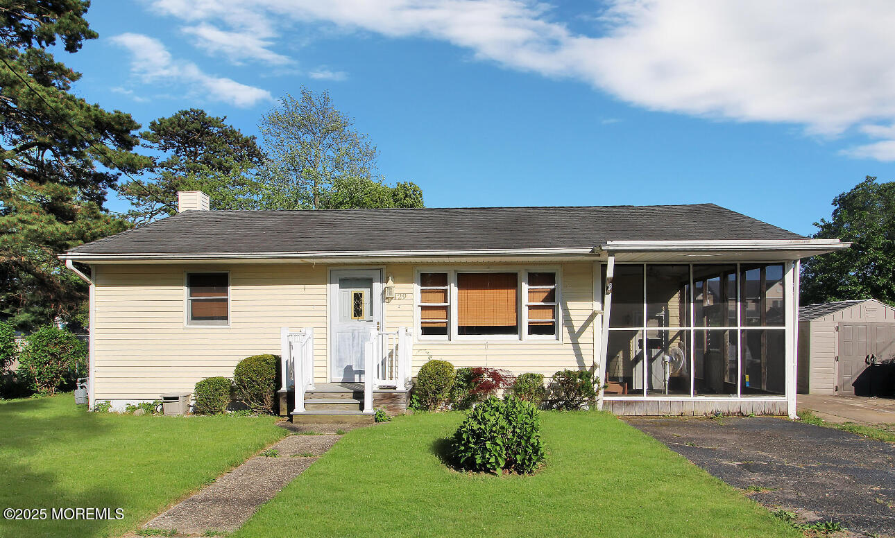 Photo - 429 Seaman Ave