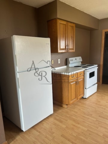 Photo - 110 W 10th St