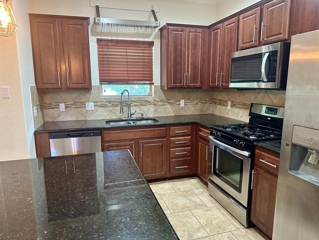 Photo - 7233 Menchaca Rd