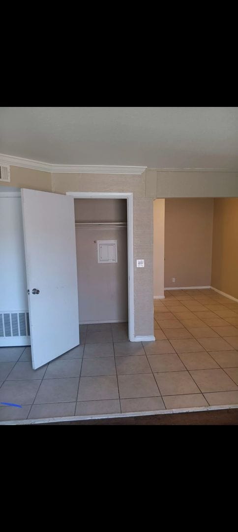 Photo - 5948 E 33rd Ct Unidad 5948