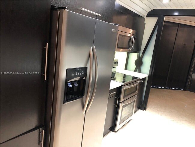 Photo - 2800 Island Blvd Unit 902