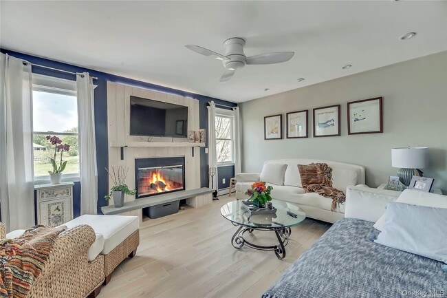 Photo - 170 Vineyard Way