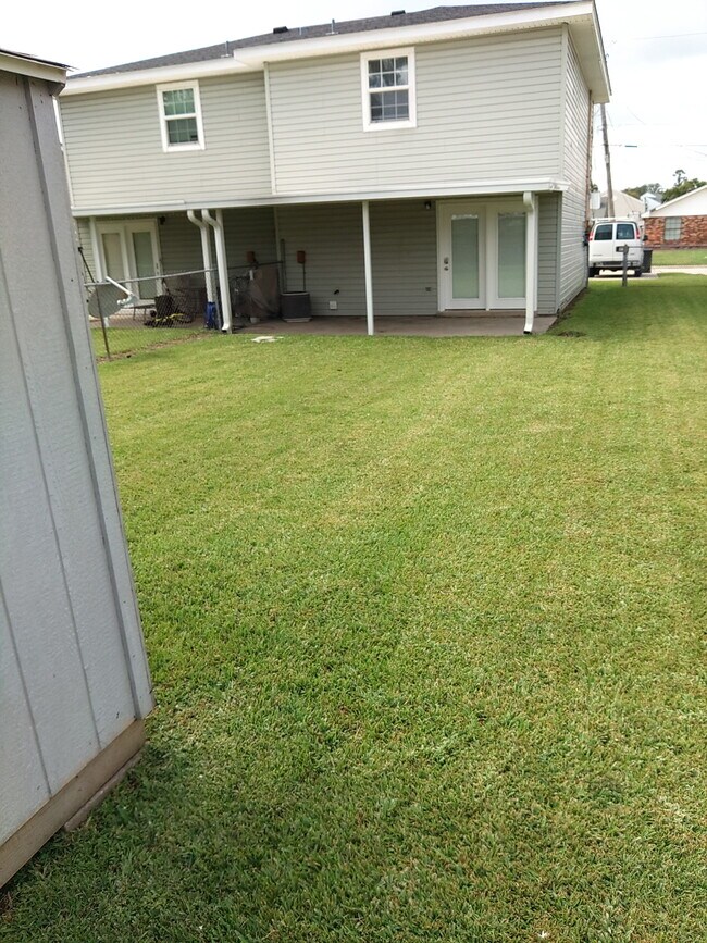 Photo - 110 Omega St