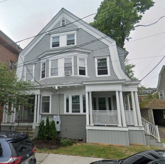 Building Photo - 67 Medway St Rental