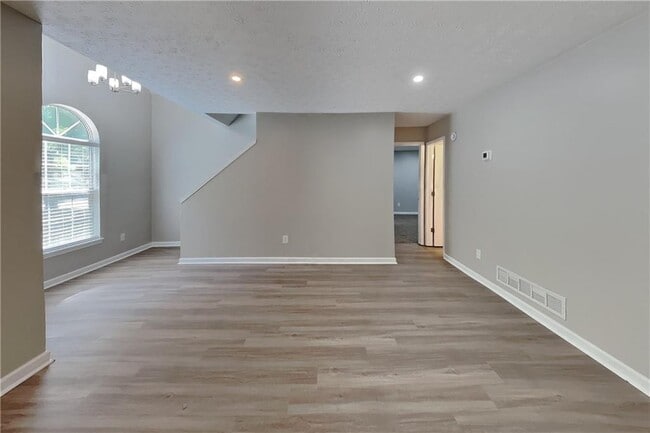 Photo - 620 Gregory Manor Dr SW