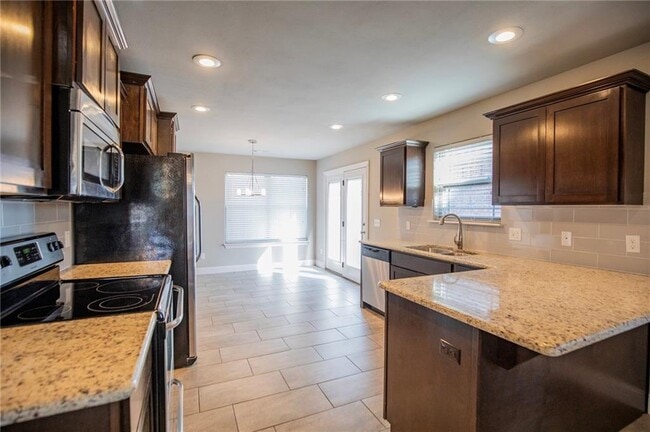 Photo - 3214 SW Stonepoint Ave