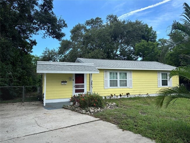 Building Photo - 7216 7th Ave N
