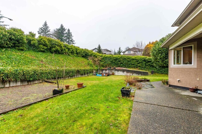 Photo - 5513 Teskey Pl