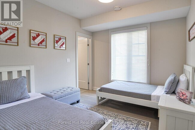 Photo - 2054 Peninsula Rd