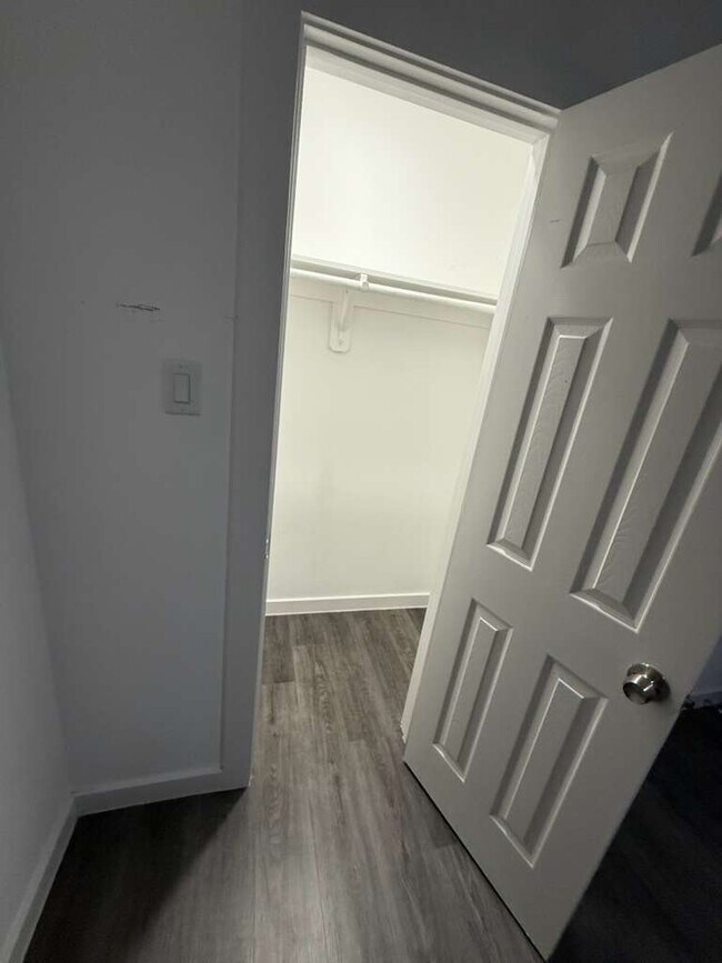 Photo - 5616 Hollow Pines Dr