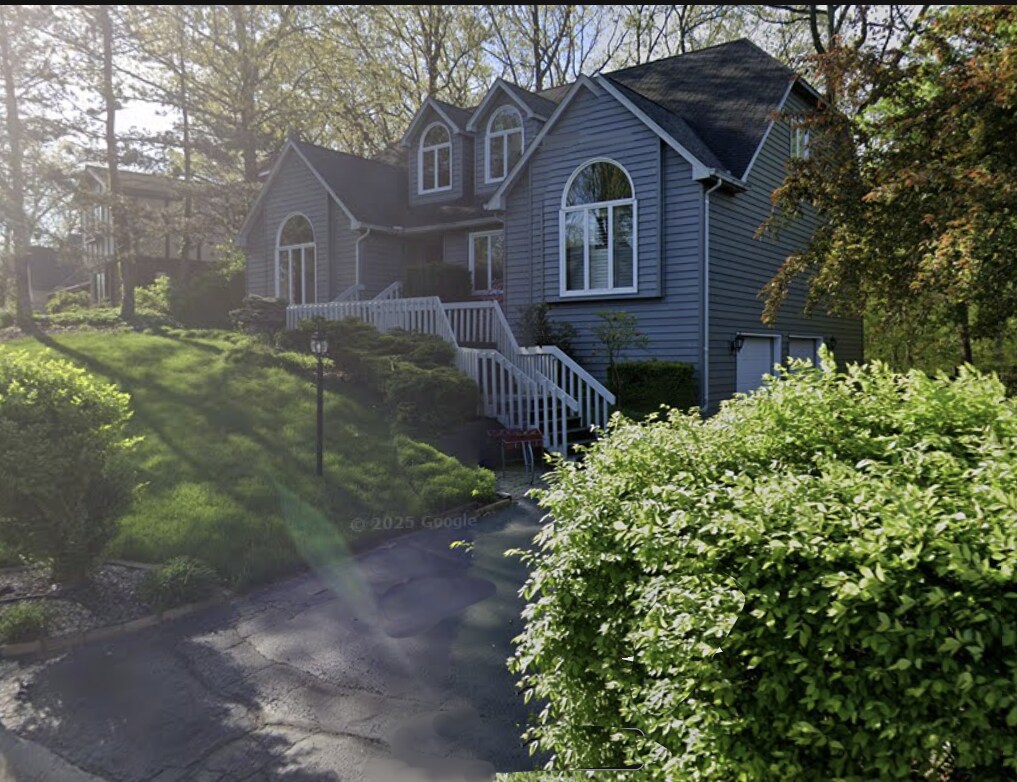 Photo - 482 Ashford Ln