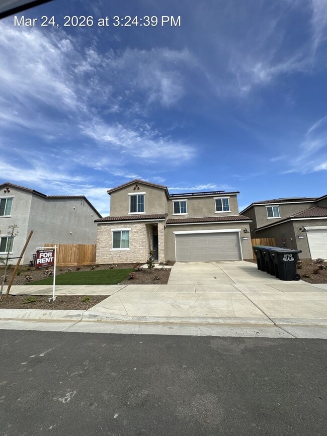 Building Photo - Newly Built Home located SE Visalia! Rent Ready!