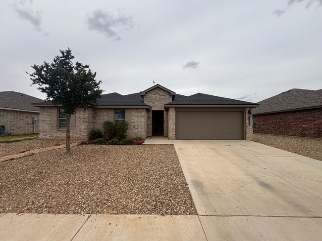 Building Photo - Beautiful 4 Bedroom 2 Bath Home in Wollforth!