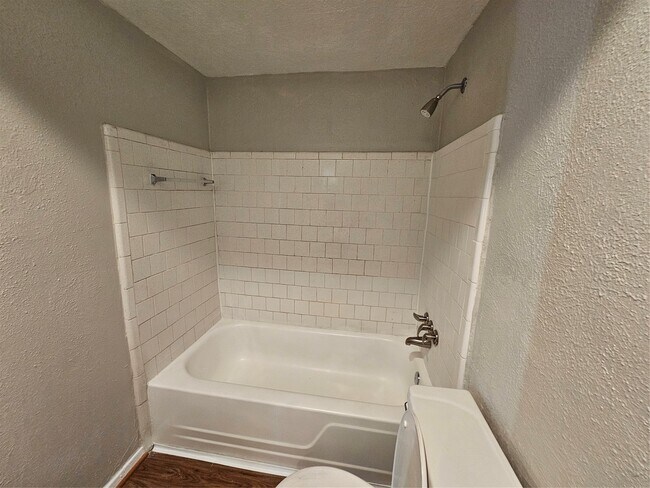 Photo - 2714 Lower Valley Dr