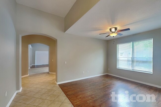 351 Fairmount Park Ct