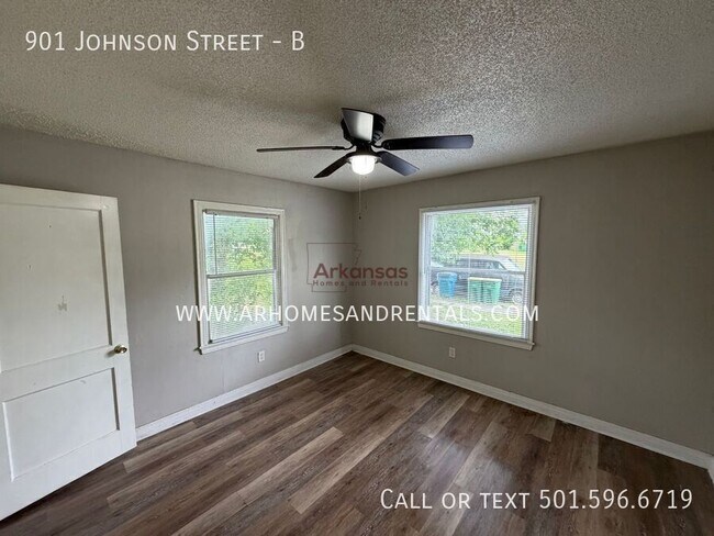 Photo - 901 Johnson St Unidad B