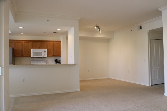 Photo - 2 bed/2 bath Condo in Popular Osprey Cove! Lake Views!!