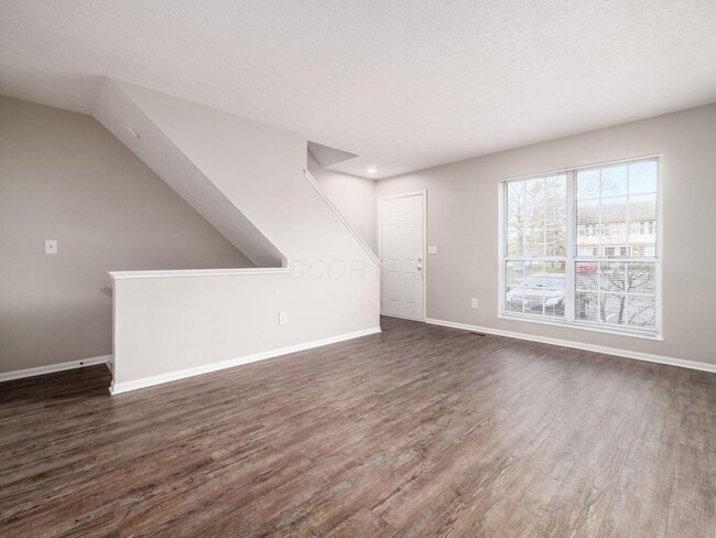 Photo - 7754 Deercrest Ct