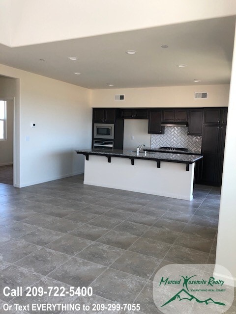 Photo - Bonadelle Neighboorhood 3 story home! Apply now to schedule viewing.