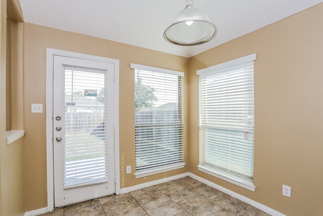 Photo - 1901 Belshire Ct