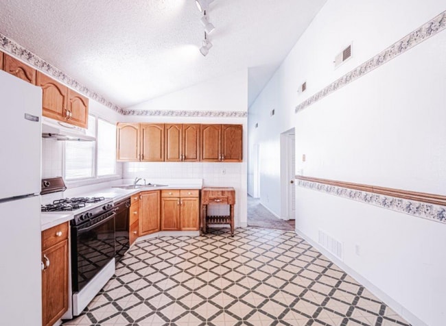 Photo - 2355 Buttonwood Ct