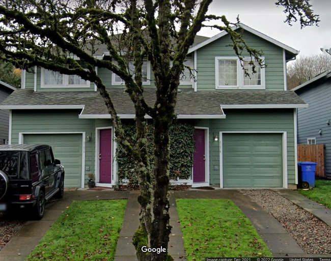 Building Photo - 4747 SW 1st Avenue Unit B