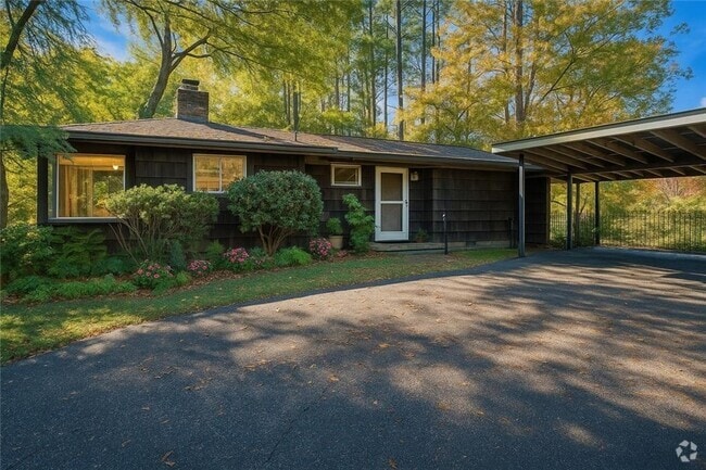 Building Photo - 796 Wesley Dr NW Rental