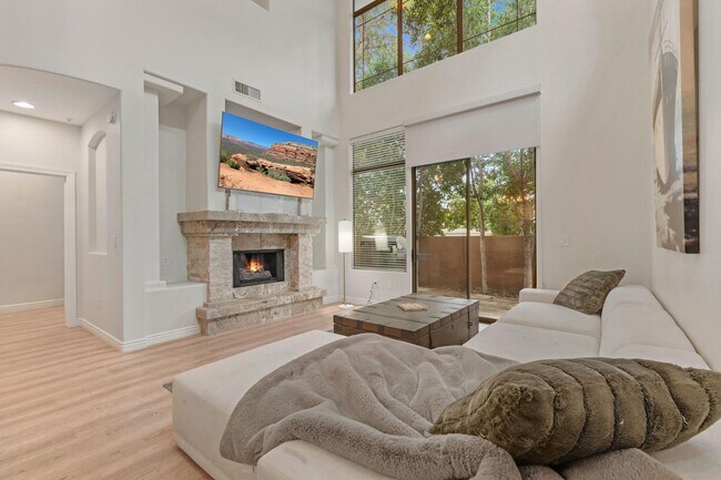 Photo - 14450 N Thompson Peak Pkwy