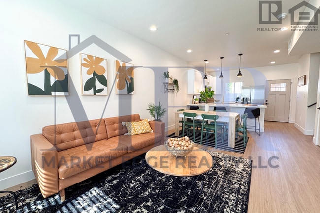 Building Photo - 3Bed/2.5Bath FURNISHED Townhouse in Sedona...