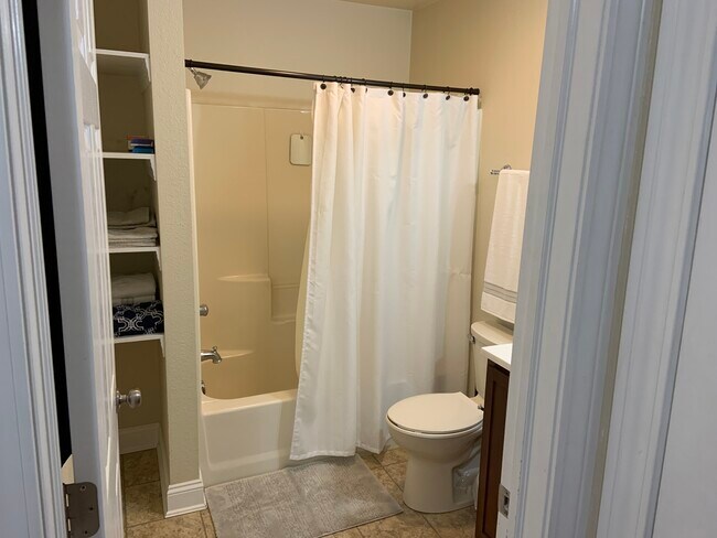 Photo - 114 Stratton St Unidad 3