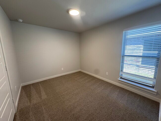 Photo - 8607 29th St