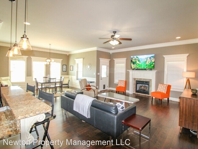 Photo - 3 br, 2 bath House - 13277 Hidden Valley D...