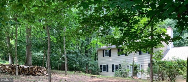 Photo - 413 Fruit Farm Rd