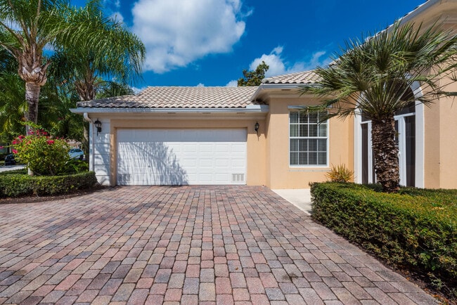 Photo - 8159 Nevis Pl
