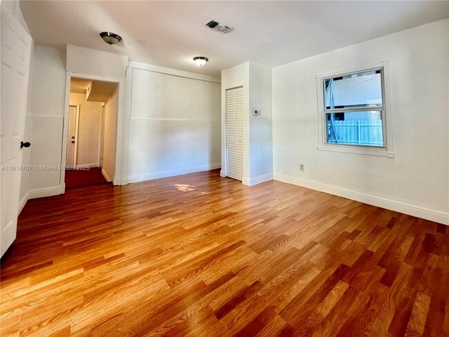 Photo - 2727 SW 24th St Unit 2