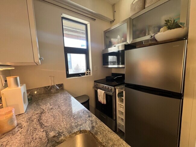 Photo - 12 Stoneholm St Unit 617