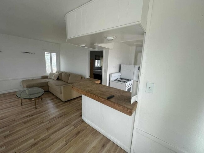 312 Rosecrans Ave Unit 3619