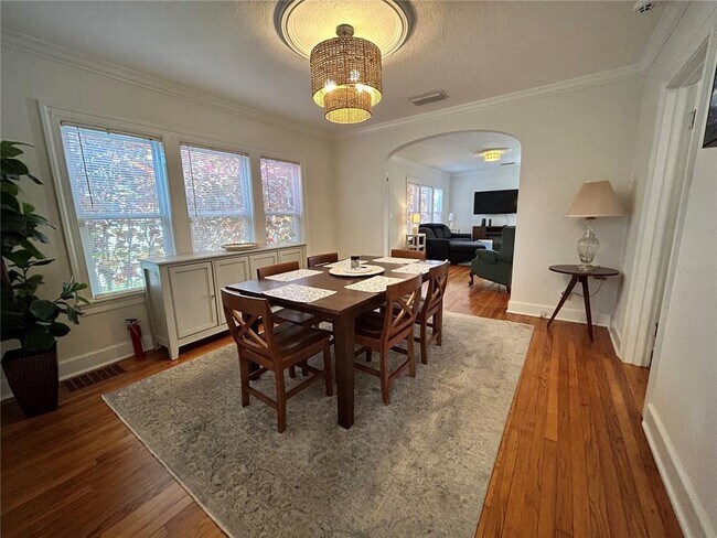 Photo - 701 29th Ave N