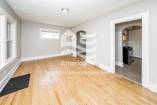 Photo - 216 Marguerite Ave