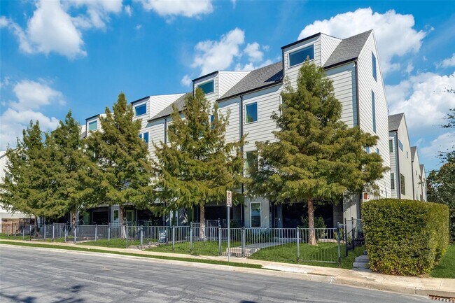 Photo - 1430 Grigsby Ave