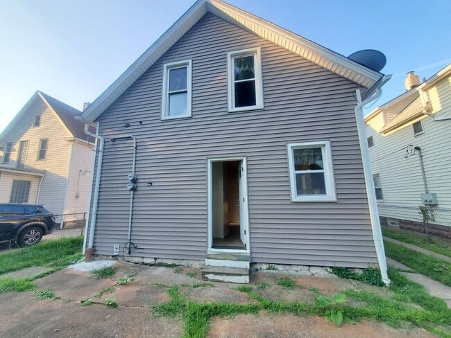 Photo - 2010 Forestdale Ave Unit 2010 Forestdale Ave - DN