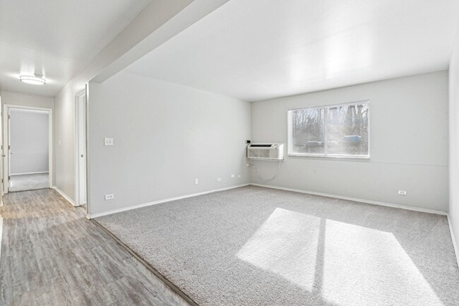 Photo - Park Trail Apartments