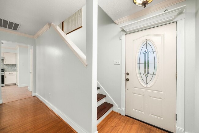 Photo - 11607 Zarroll Dr