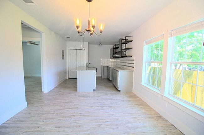 Photo - 2/2 Denver Heights Move In June 25th!